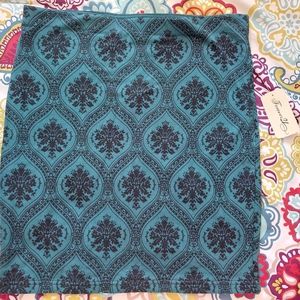 Teal/black filigree print miniskirt